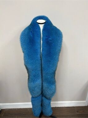 SAGA furs Blue Fur Scarf NWOT